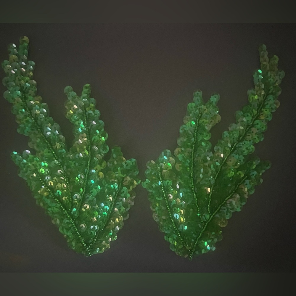 2 Green Sequin Leaf Appliques
